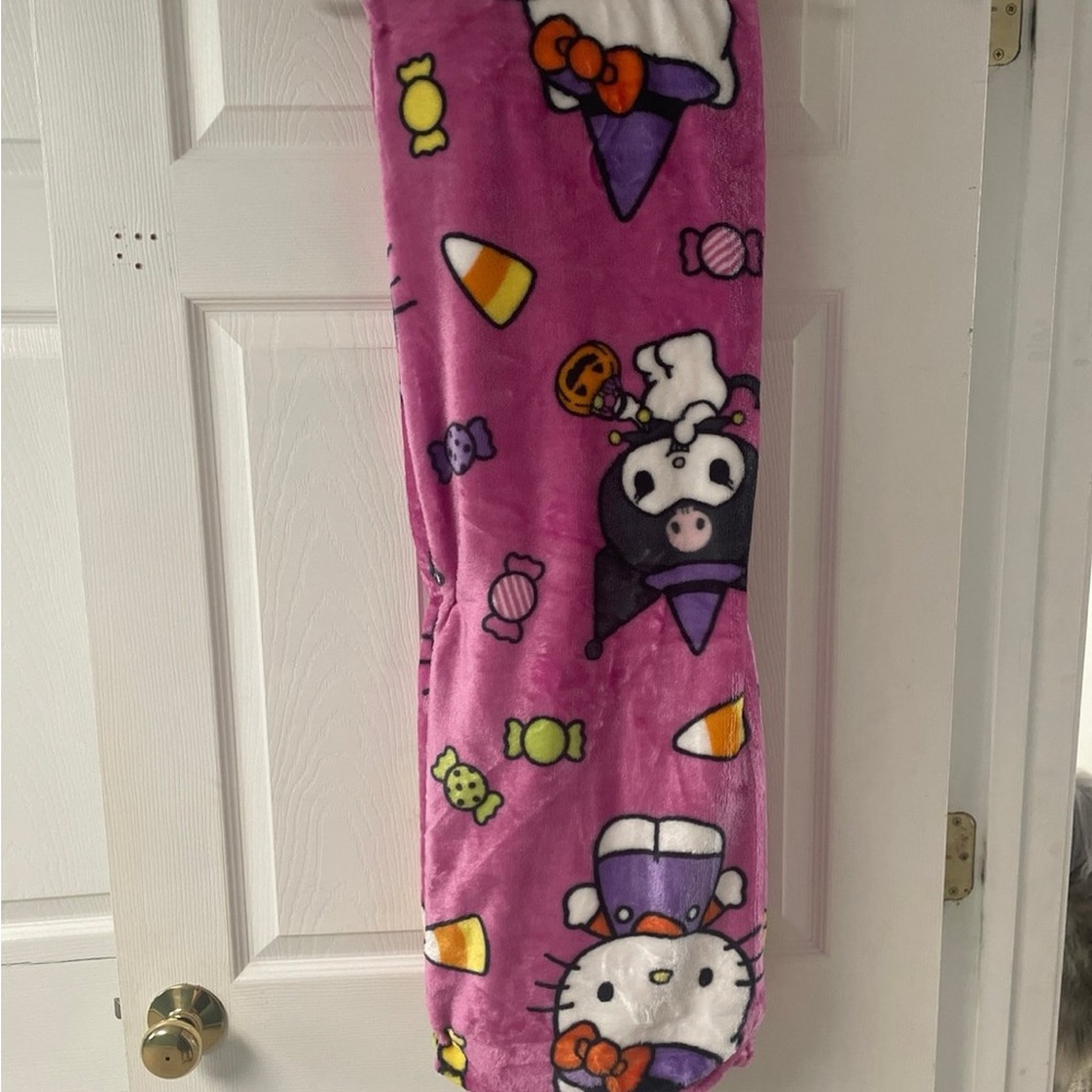 Hello Kitty Pink Halloween Blanket